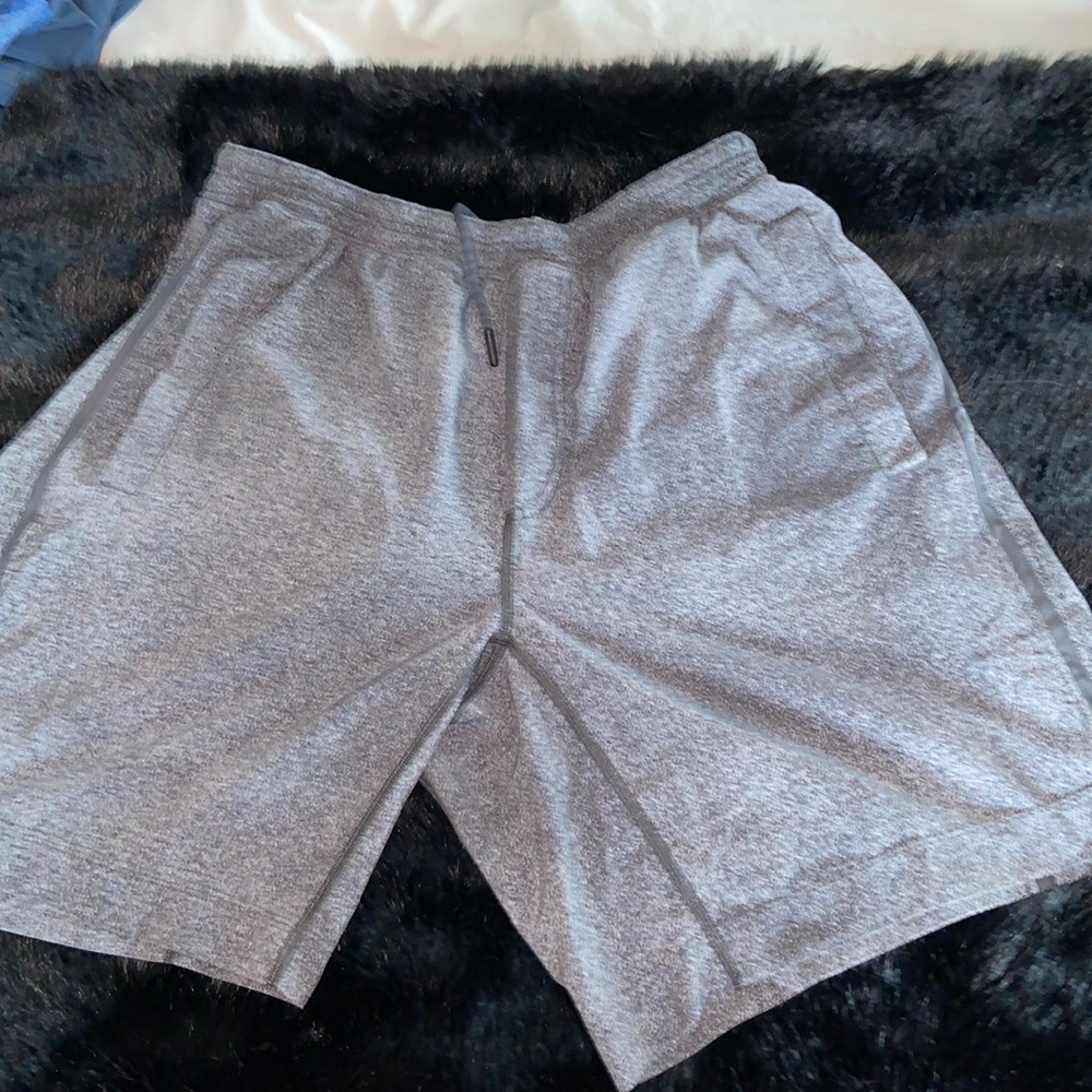 men’s lululemon shorts